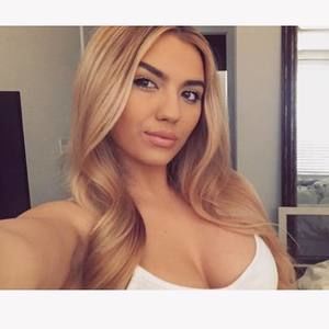 Meet your Posher, Lacey